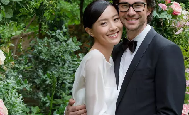 陳法拉與法籍老公結婚。（網上圖片）