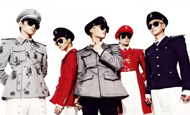 SHINee在2013年推出的迷你五輯《Everybody》封面圖（網上圖片）