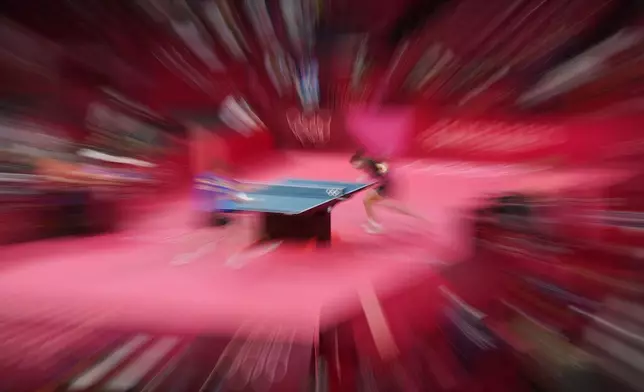 東京奧運乒乓男子單打決賽今晚巔峰對決。AP圖片