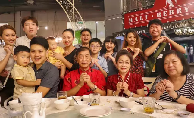 Karen感激家人一直很支持她，但疫情影響已有兩年未能相聚。