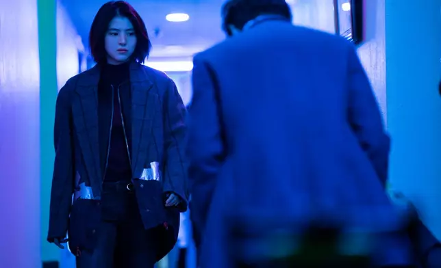 韓韶禧今次的臥底角色猶如女版《無間道》（Netflix資料圖片）