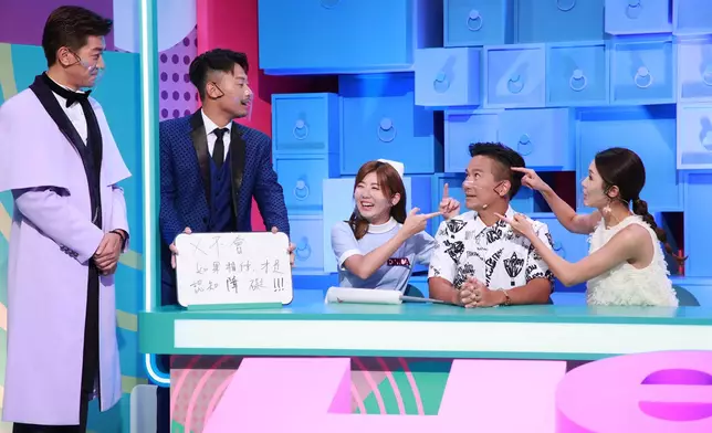 區永權睇嚟係本集眾矢之的。