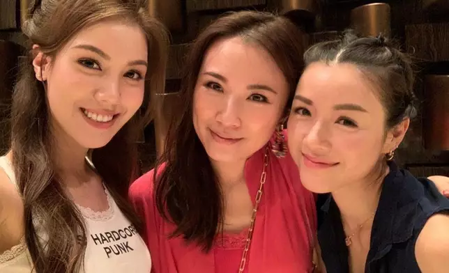 早前三屆港姐難得同框合照。（宋宛穎IG圖片）