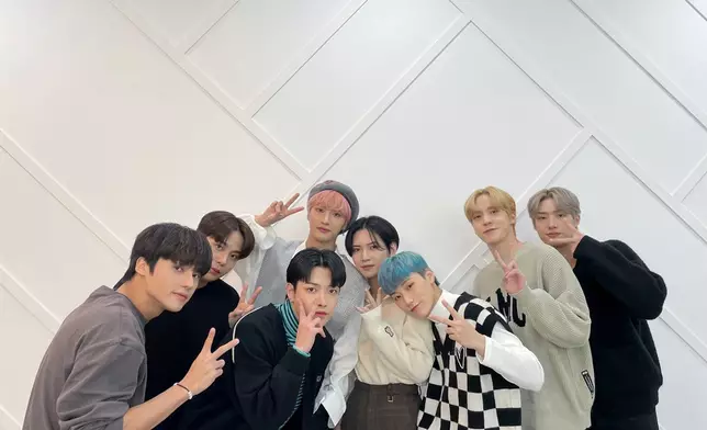 ATEEZ Twitter圖片