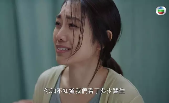 姜麗文在《星空下的仁醫》演活母親角色，被讚「果然係秦沛個女」。