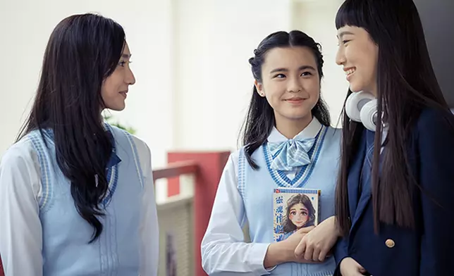 左起：Yumi、Chantel、Gigi喺劇中飾演閨密。