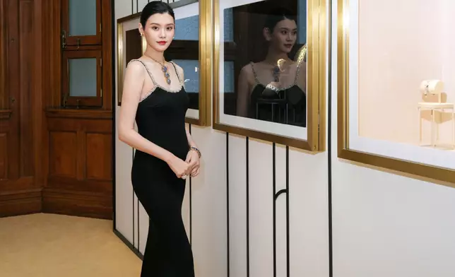 奚夢瑤大肚工作依然好靚。