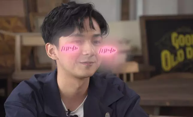 畀Bonnie讚一讚後，Arthur紅都臉晒。