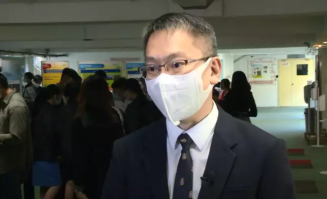 聖公會鄧肇堅中學校長袁經恒指同學投入感很高，反應非常踴躍。