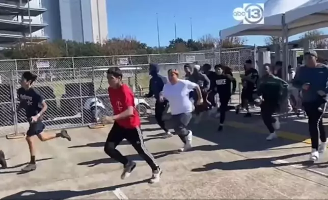 音樂節入場時已見混亂。