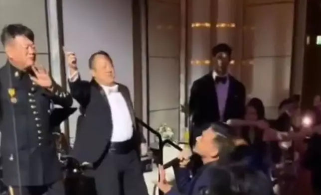 （左起）陳百祥、曾志偉及張學友都有出席胡智略婚宴。