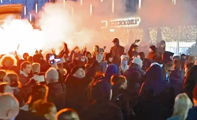 鹿特丹示威演變成騷亂。