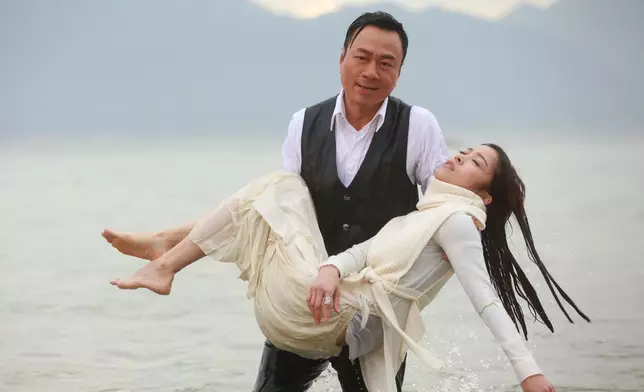 冬天拍落水戲真係…