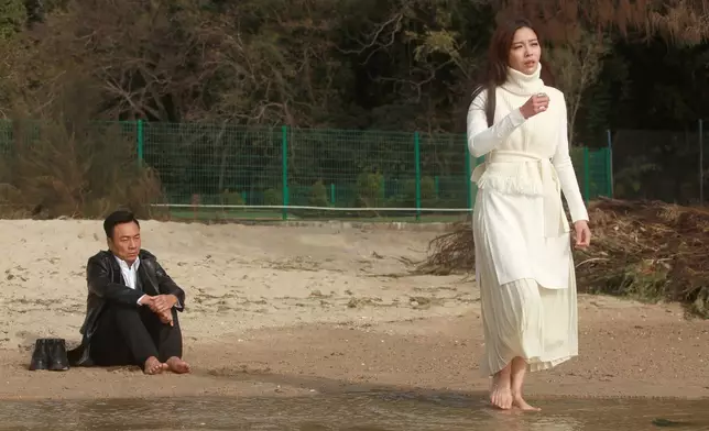 原本落水戲有替身，可惜因為一個「意外」，令唔識游水嘅Winki要親身上陣。