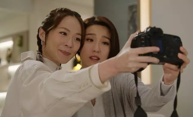 加晴（蔡潔飾）同阿嫂雷堅（姚子羚飾）終於和好。