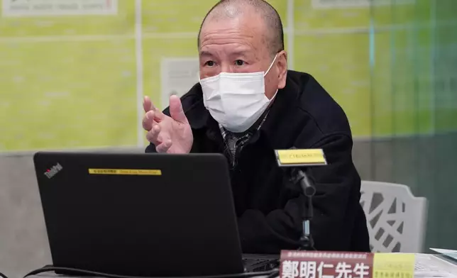 鄭明仁先生分享報章被「報導部」審查內容。