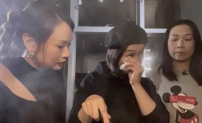 Coco秘製雞翼慰勞老公。