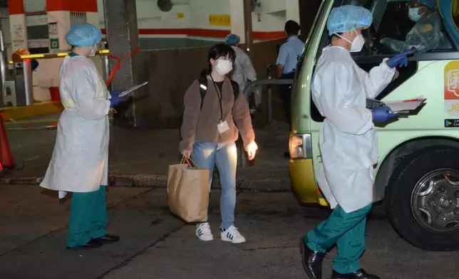 防護中心指，有關E室居民在今晚會送往檢疫中心。