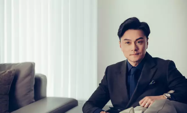 黃浩然喺劇入面嘅角色，被形容「有頭威，冇尾陣」。