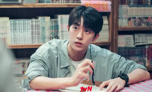 南柱赫飾演體育記者「白易辰」（網上圖片)