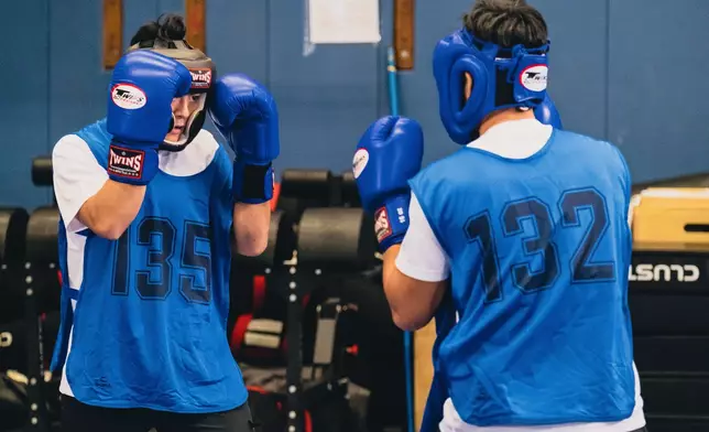 Leo(135號碼衫)之後仲有第二輪對打，仲要繼續好有戰意。