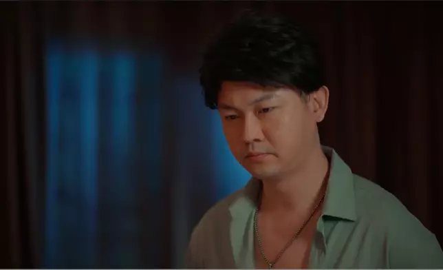 尋晚一集揭曉番表舅父阿禮原來先係Chloe嘅生父。