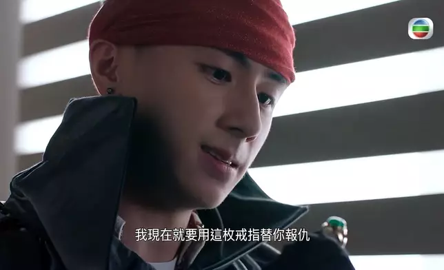 丘梓謙喺《十二傳說》飾演殺人犯，該部劇集亦成為了他演藝生涯的轉捩點。