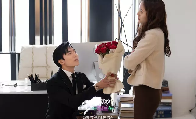 二人從針鋒相對到互生情愫（KBS網上圖片）