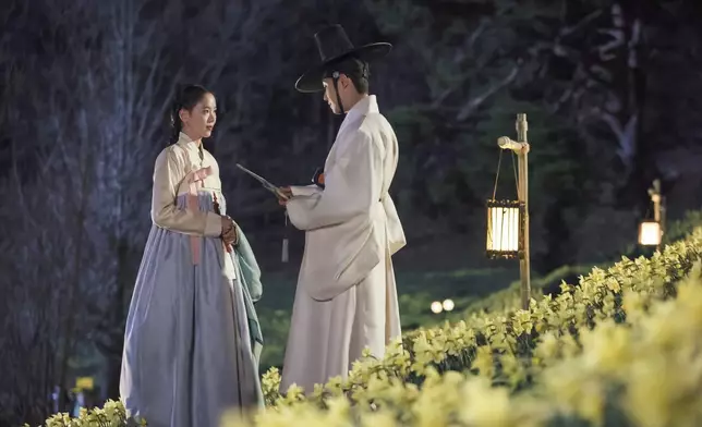 劇集甫播出就因細膩的畫面質感掀起討論(Disney+提供劇照)