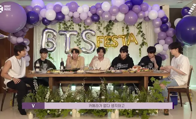 BTS成員齊聚宿舍聚餐（影片截圖）
