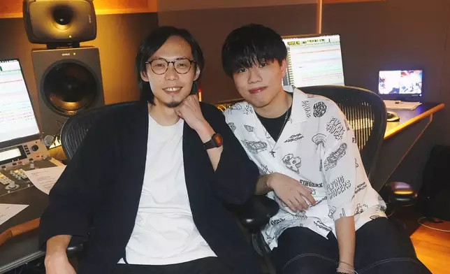 樂壇唱作新人黃明德（Dark）推出第二首派台作品《沒有穿校服的日子》。