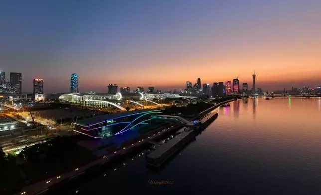 未來由香港機場出發只需兩小時即可直達廣州市中心。網上圖片