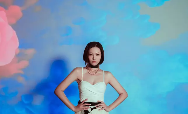 Polly話呢套衫對於佢嚟講係一個挑戰。