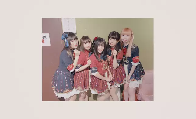 團員因不同原因退團，走到最後是現在4人。