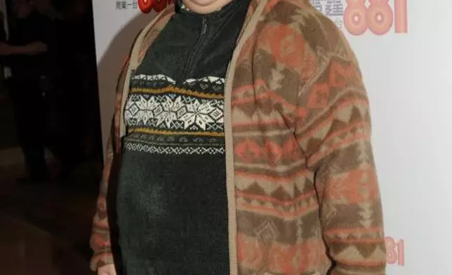 劉錫賢曾參演過改編自《衛斯理》系列的《老貓》。