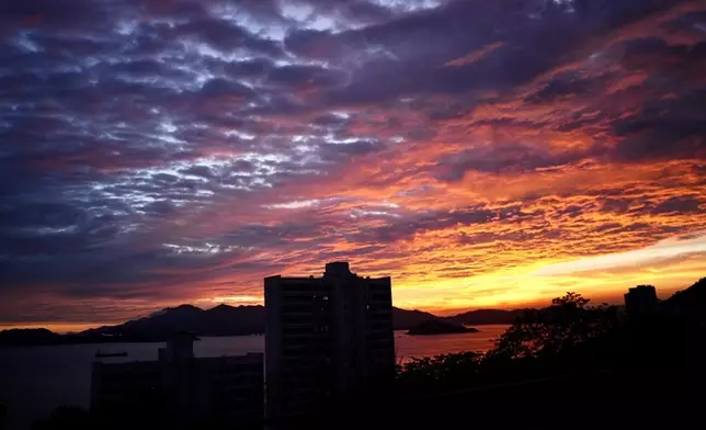 本港多處在黃昏時間都可看到晚霞美景。
