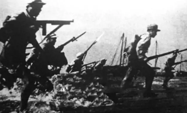 由驍勇善戰的解放軍第四野戰軍組成渡海作戰兵團。(網上圖片)