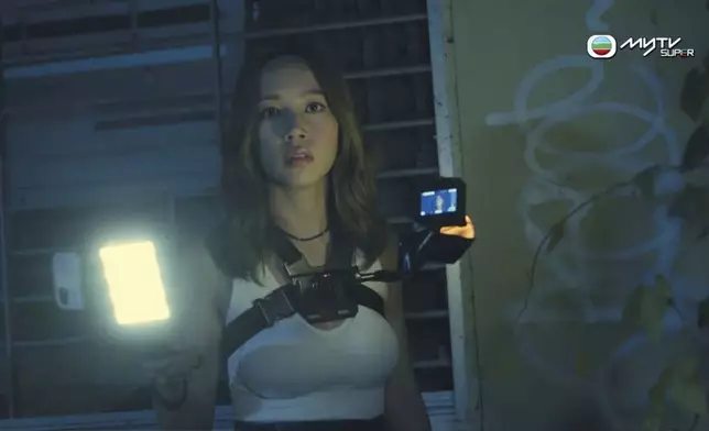 傅嘉莉話每日開完工，會檻完火盤才入屋。