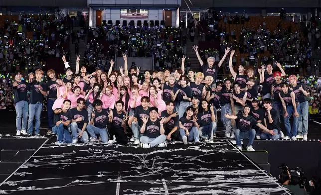 SMTOWN相隔5年再開家族晒冷Show（網上圖片）