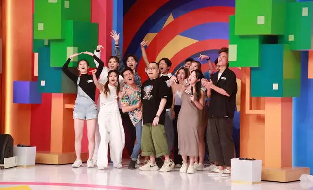 J2ers Rap住出場。