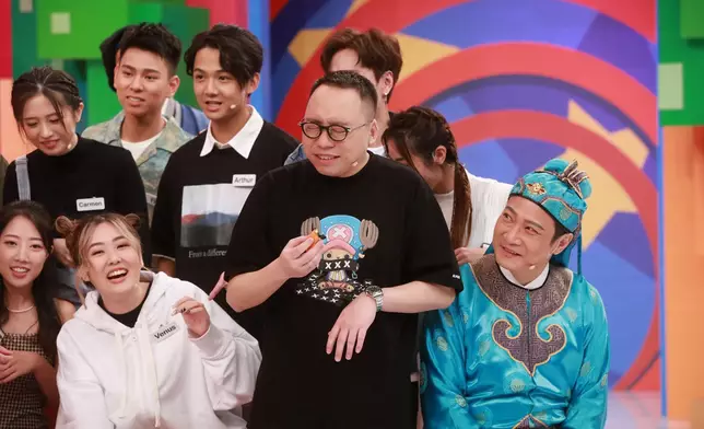 C君食到乸晒口面。