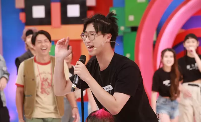 「開心無敵估歌仔」開正聲夢嗰瓣啦。