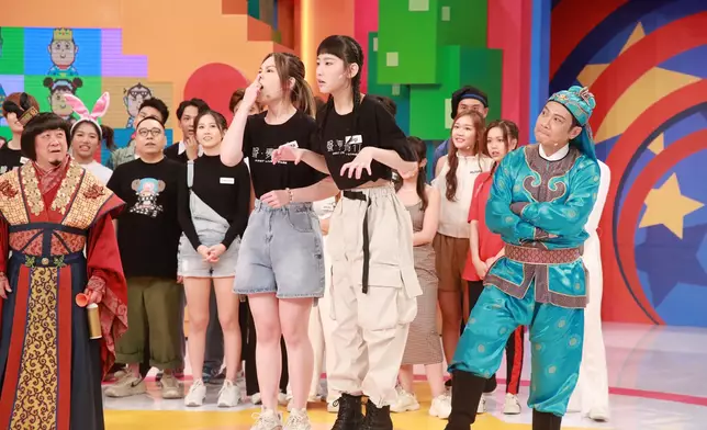 Gigi扮豬叫，大家留意佢對手吖。