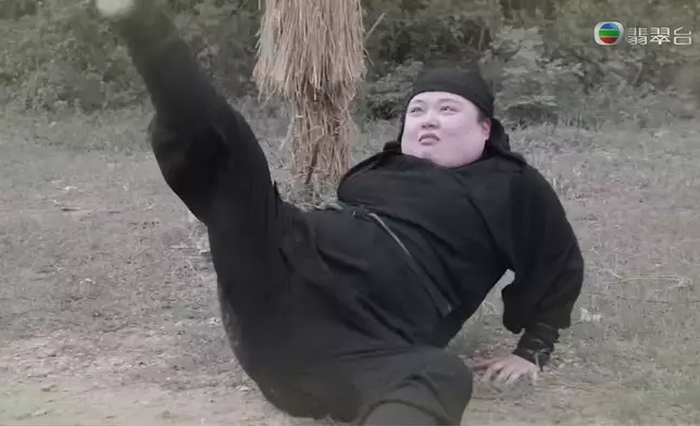 小寶劇中都有唔少動作戲架。