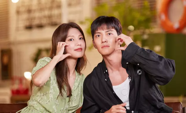 池昌旭和秀英最近接受了「黃Viu煲劇平台」越洋專訪（黃Viu提供圖片）