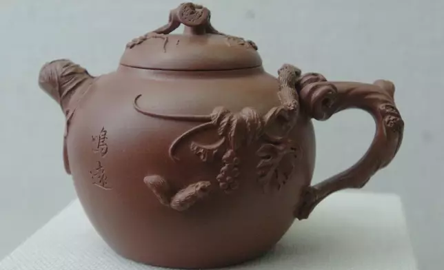 以老鼠為創作背景的茶壺 (資料圖片)