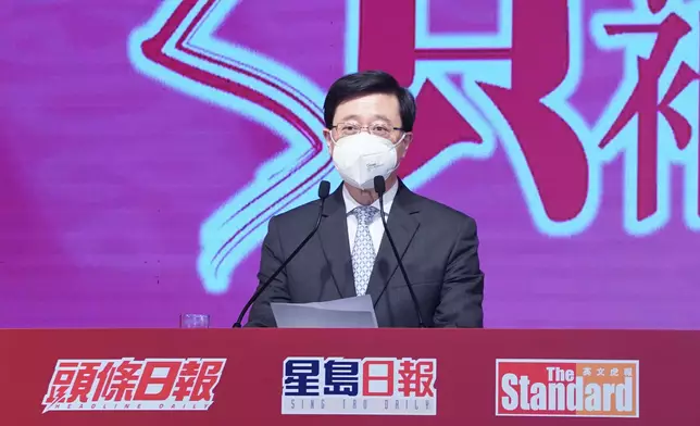 香港特別行政區行政長官李家超先生致辭時恭賀多名得獎者，表揚他們對香港的貢獻。