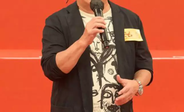 曾志偉表示：「下個月便是TVB 55周年台慶，喜慶事當然不嫌多。」