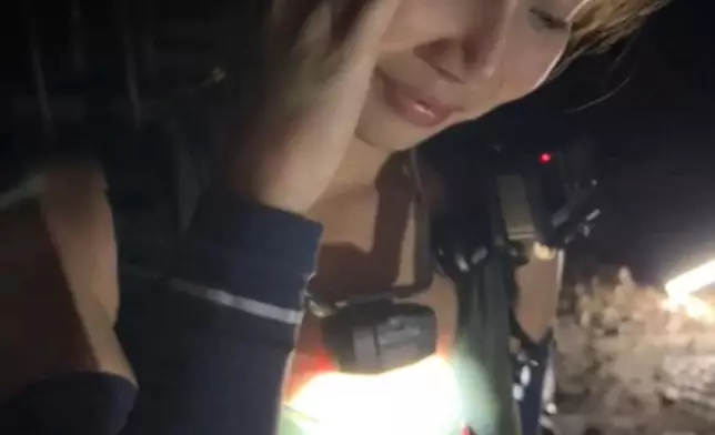 連「甲蟲」都吸引到，Honey果然魅力沒法擋。