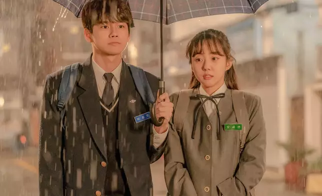 《給自己的情歌》原本是邕聖祐第一部拍的電影。